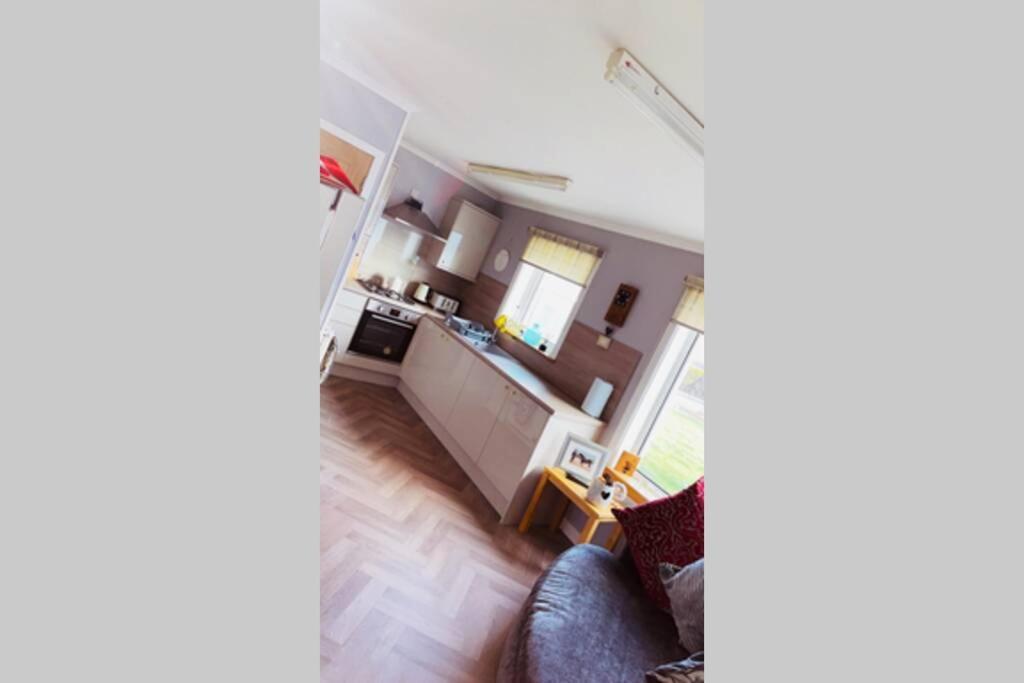 Two Bed Bungalow With Garage And Hot Tub Appartement Thurso Buitenkant foto